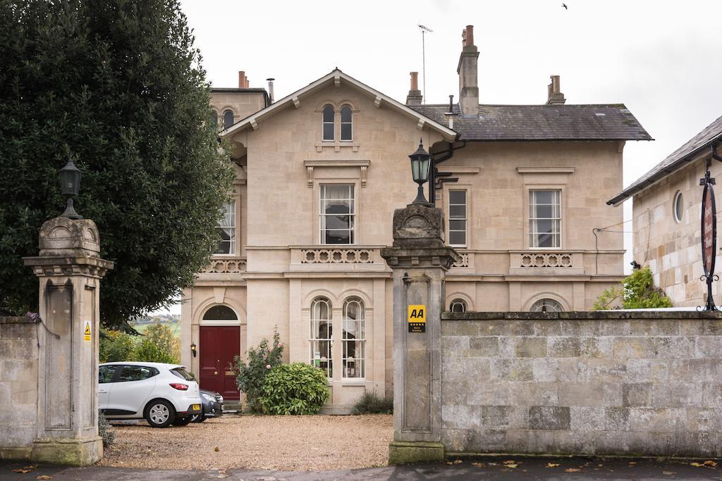 Apsley House Bed & Breakfast บาธ ภายนอก รูปภาพ
