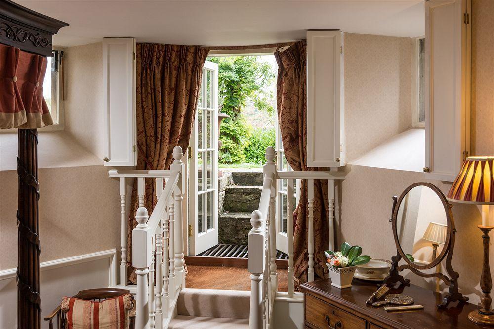 Apsley House Bed & Breakfast บาธ ภายนอก รูปภาพ