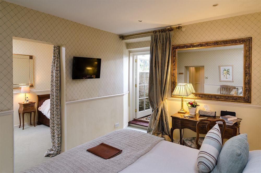 Apsley House Bed & Breakfast บาธ ภายนอก รูปภาพ