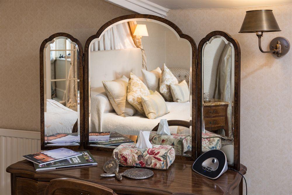 Apsley House Bed & Breakfast บาธ ภายนอก รูปภาพ