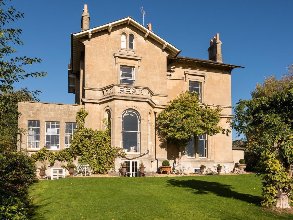 Apsley House Bed & Breakfast บาธ ภายนอก รูปภาพ