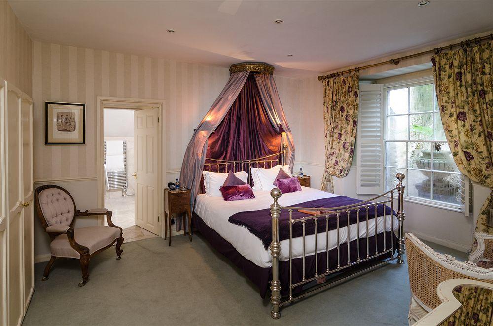 Apsley House Bed & Breakfast บาธ ภายนอก รูปภาพ
