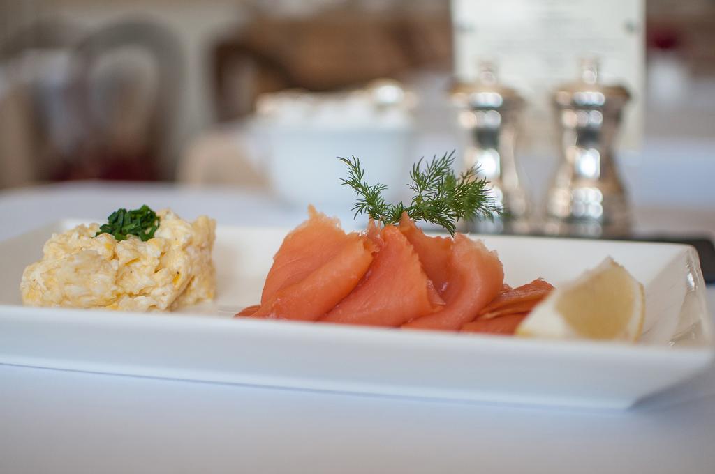 Apsley House Bed & Breakfast บาธ ภายนอก รูปภาพ