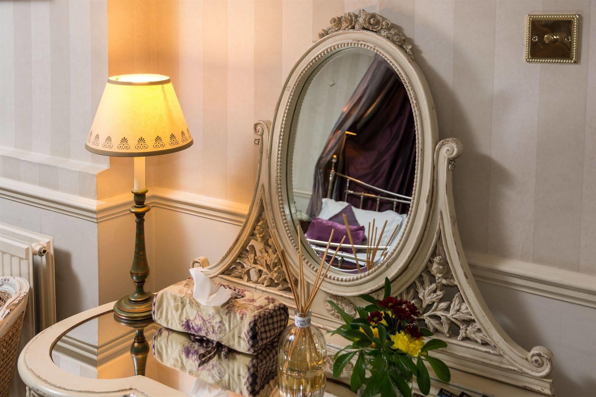 Apsley House Bed & Breakfast บาธ ภายนอก รูปภาพ