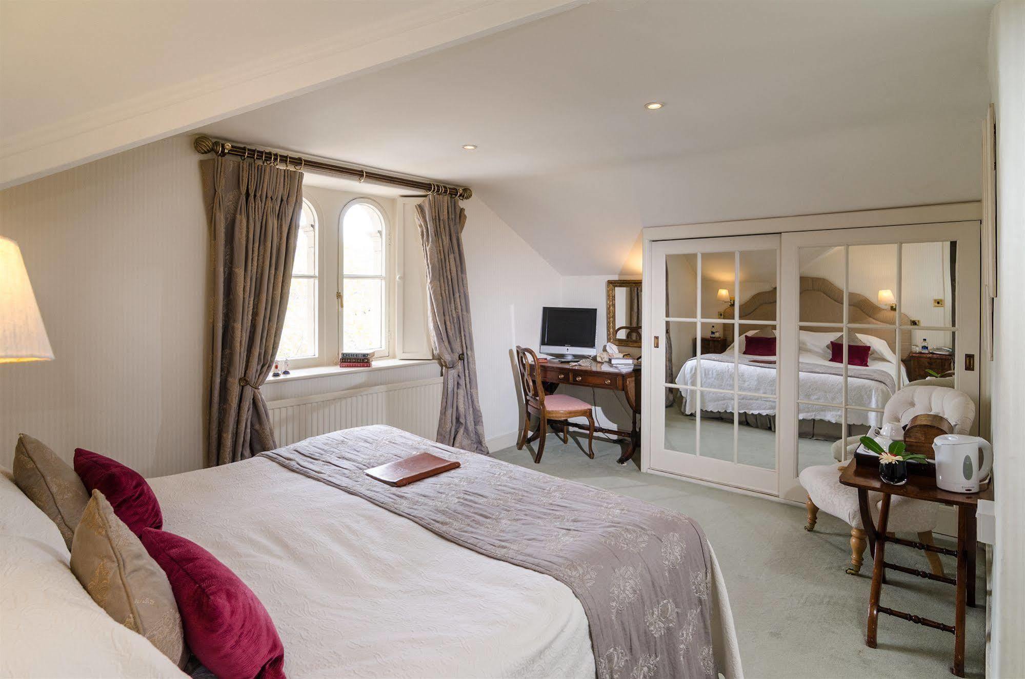 Apsley House Bed & Breakfast บาธ ภายนอก รูปภาพ