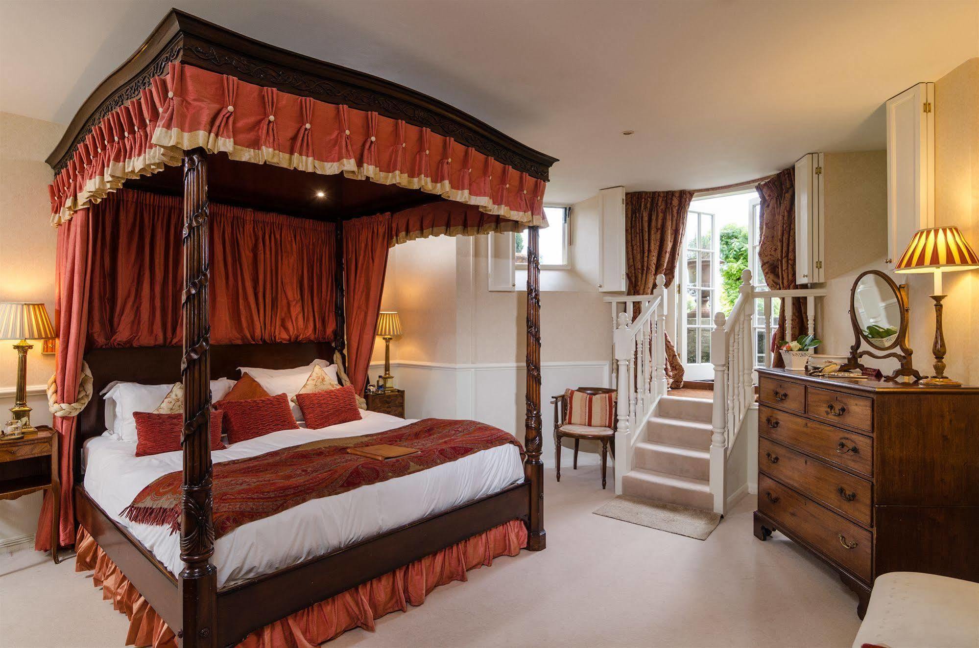 Apsley House Bed & Breakfast บาธ ภายนอก รูปภาพ