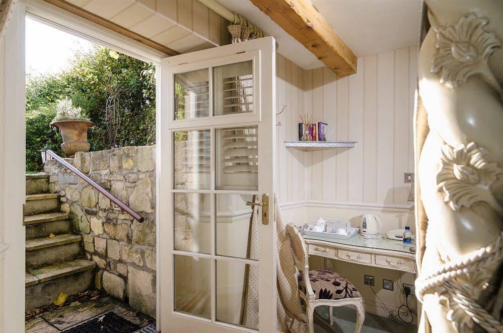 Apsley House Bed & Breakfast บาธ ภายนอก รูปภาพ